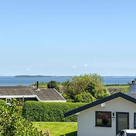 Nyaraló Beautiful In With House Sea View *